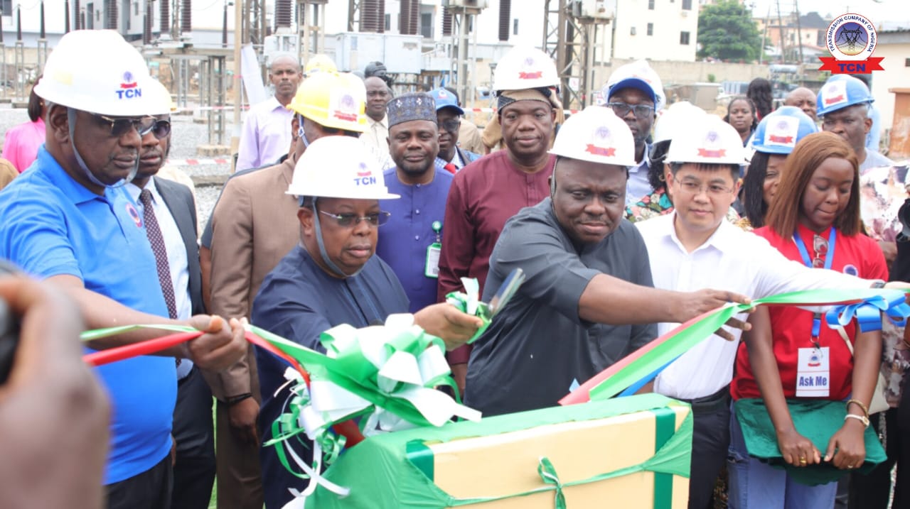 Power Minister Joseph Tegbe with other officials at the commissioning in Lagos